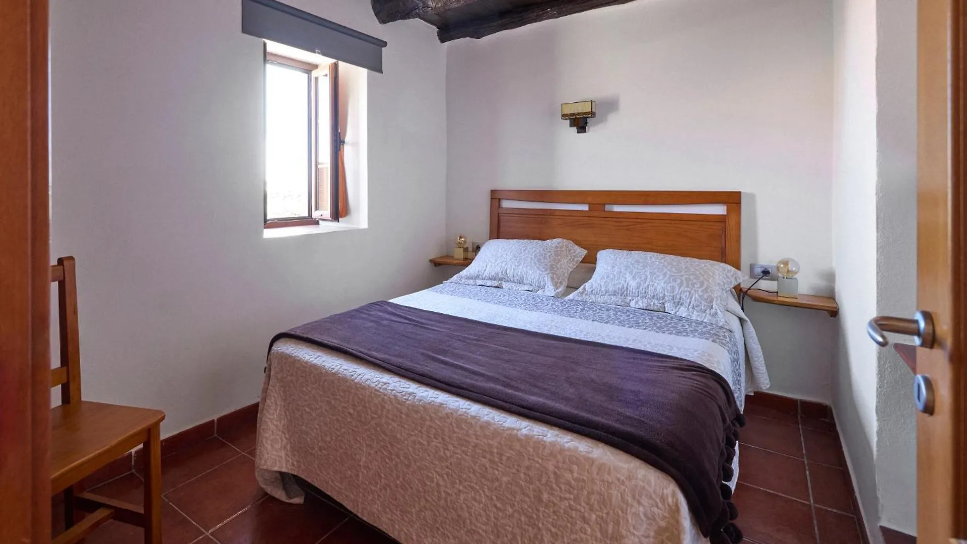 Casa Rural Los Perales Guest House Mocanal Country house